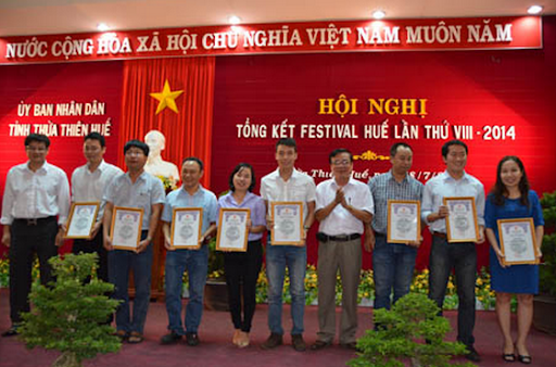 giai thuong cho cac ca nhan xuat sac giai thuong cho cac ca nhan xuat sac