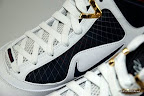 nike air max lebron 7 gr white navy 10 16 Nike Air Max LeBron VII (7)   White/Navy/Gold Sample Actual Photos
