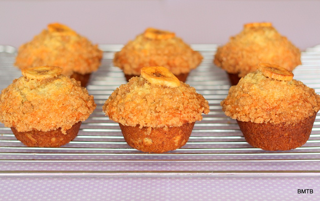 [1-Banana%2520Crumble%2520Muffins%255B5%255D.jpg]