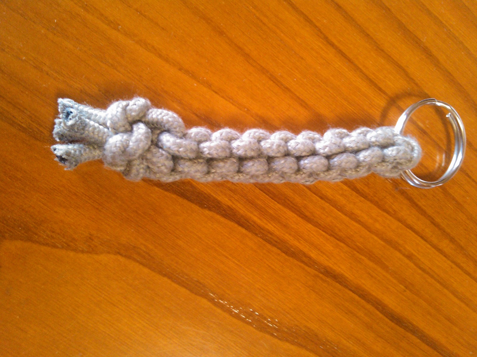 FP Knots: Porta-chaves em cordão