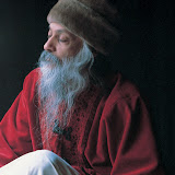 13.Waves Of Love - osho402.jpg