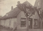 Alte Scharmbecker Apotheke; aus J. Segelken "Heimatbuch", 1938