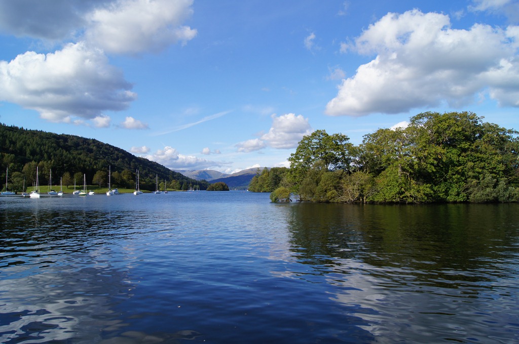 [hill%2520top%2520walk%2520back%2520on%2520the%2520ferry%255B3%255D.jpg]