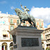 Plaça Prim. Monument al General Prim