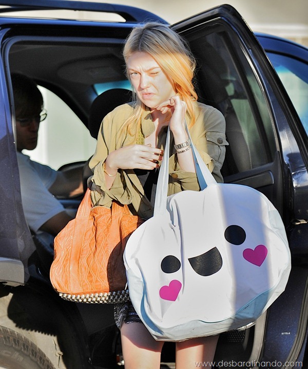 Dakota-Fanning-sexy-sedutora-desbaratinando-sexta-proibida (48) Dakota-Fanning-sexy-sedutora-desbaratinando-sexta-proibida (48)