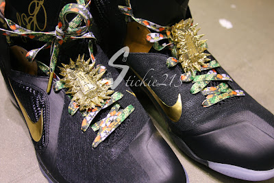 Detailed Look at LeBron James' “Watch the Throne” PE | NIKE LEBRON - LeBron  James Shoes