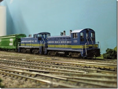 IMG_5531 LK&R SW1000 #100 & SW7 #120 on the LK&R HO-Scale Layout at the WGH Show in Portland, OR on February 18, 2007 IMG_5531 LK&R SW1000 #100 & SW7 #120 on the LK&R HO-Scale Layout at the WGH Show in Portland, OR on February 18, 2007