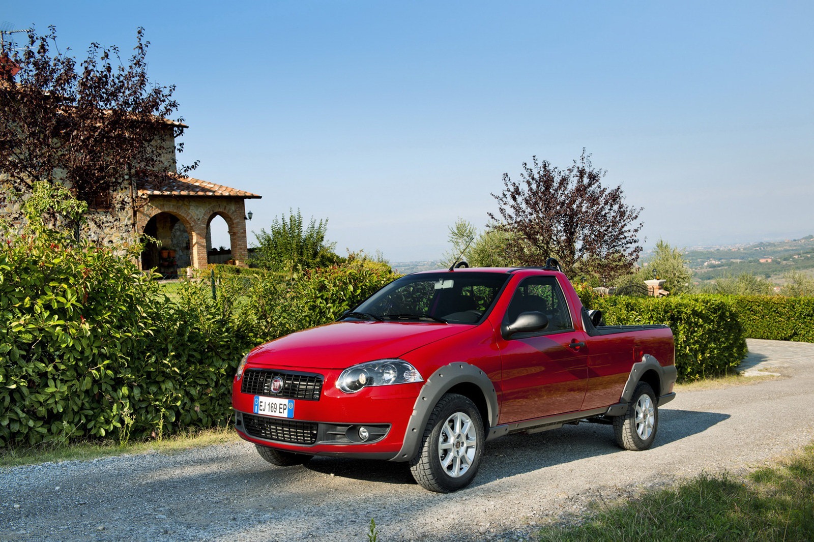 [2012-Fiat-Strada-6%255B2%255D%255B2%255D.jpg]