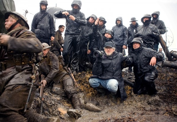 war-horse-steven-spielberg-movie-set-photo-02-600x414