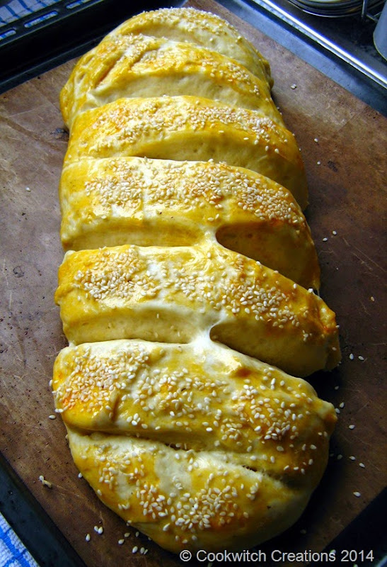 Acma shaped loaf Acma shaped loaf