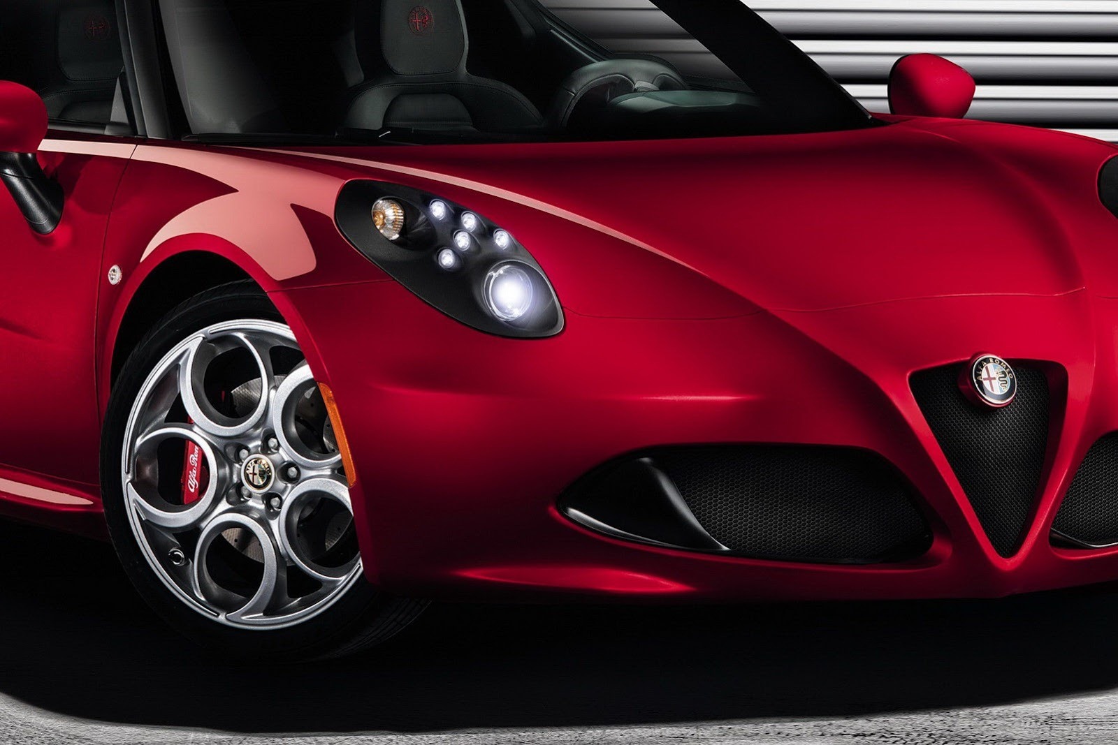[Alfa-Romeo-4C-09%255B3%255D.jpg]