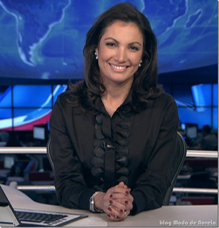moda da patr&iacute;cia poeta no jornal nacional - 19dez11