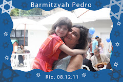Fotos do evento Pedro - 08.12.11. Foto numero 38 da Social Click Fotografia Digital, do Rio de Janeiro, RJ, que faz fotos divertidas, fotos malucas, fotos com fantasias, fotos na hora, fotografia maluca, fotografia divertida com molduras personalizadas. fotos divertidas malucas foto maluca animadas animado rj rio de janeiro divertida fantasia animada festas 15 anos para casamento fotógrafo fotografias
