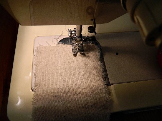 [drop%2520cloth%2520ruffled%2520pillow%2520how%2520to%25207%255B3%255D.jpg]