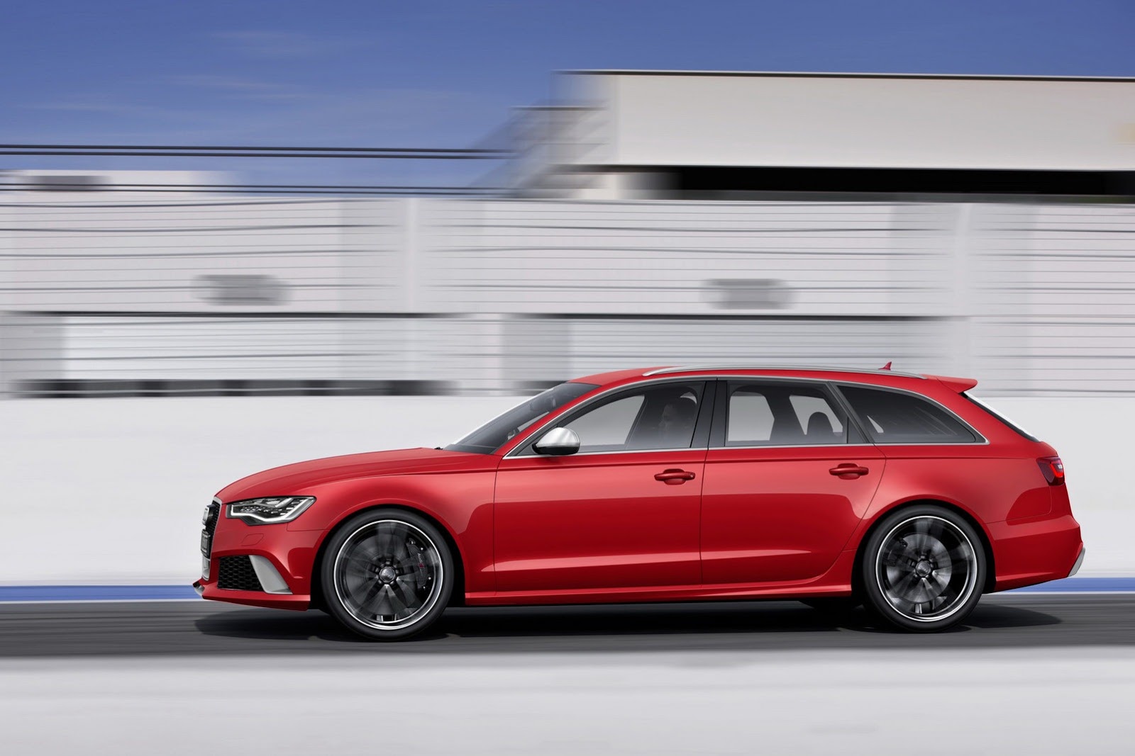 2014-Audi-RS6-Avant-3[2].jpg