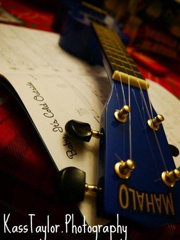 [kass%2520ukulele%255B2%255D.jpg]
