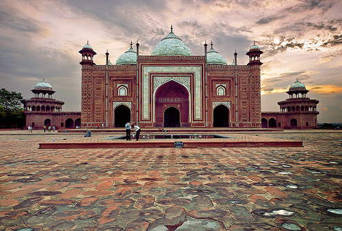 Mosque (Agra India) Mosque (Agra India)