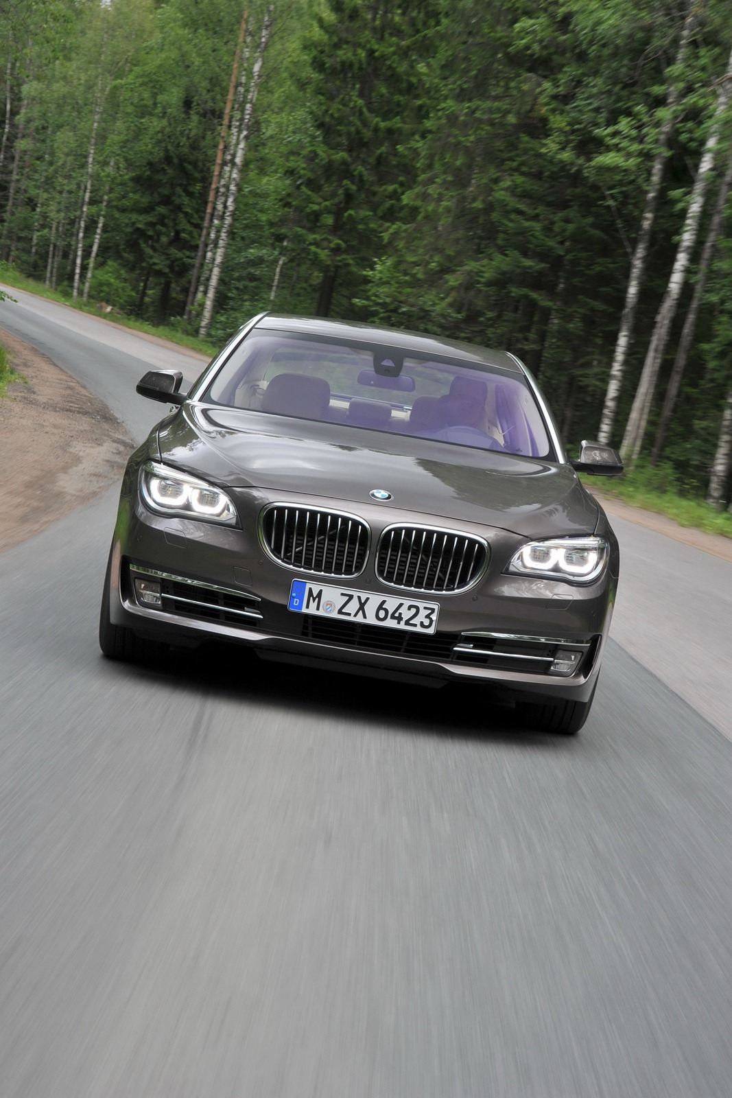 [2013-BMW-7-Series-252%255B2%255D.jpg]