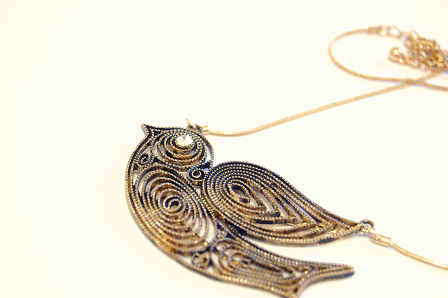 Topshop swallow necklace Topshop swallow necklace