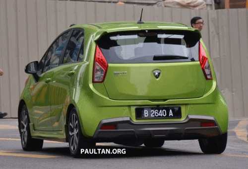 Proton Iriz belakang