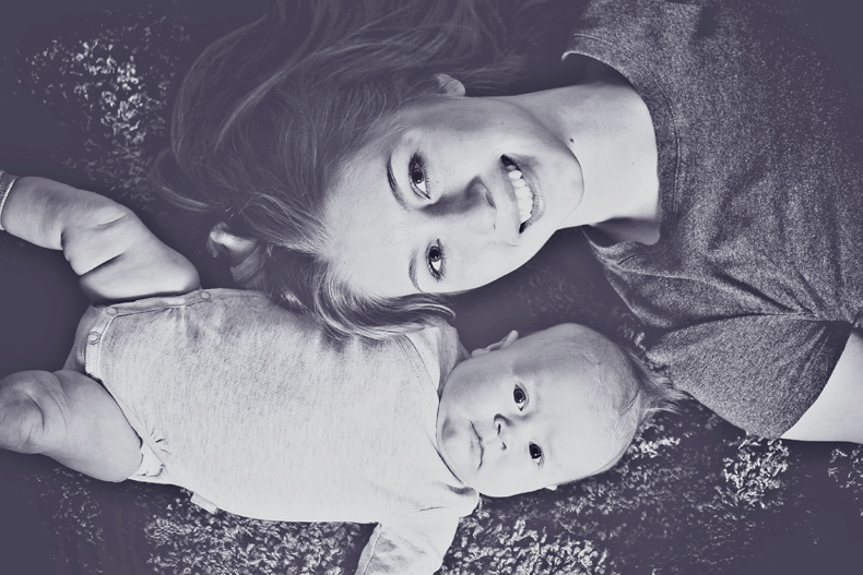 [mommy_baby_portraits%255B4%255D.png]