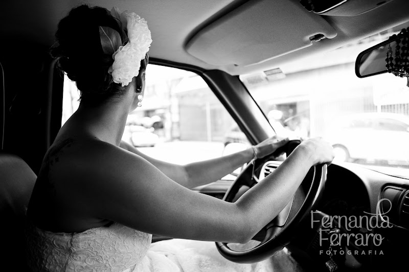 Fotos de Lá vem a noiva.... Foto numero 244 de Fernanda Ferraro, fotografa do Rio de Janeiro (RJ), que faz fotos de casamento (fotografias de casamentos) e fotos de eventos em todo o Rio de Janeiro. fotos casamento rio de janeiro fotografo fotografa foto festa casamentos para fotografos fotografia noivas interior rj noivo