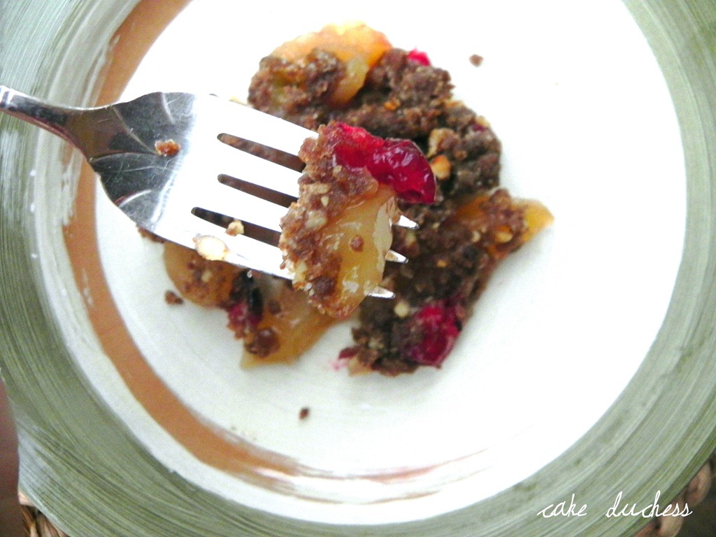 [maple-apple-cranberry-crisp-2%255B4%255D.jpg&description=Vegan Maple Apple-Cranberry Crisp')]