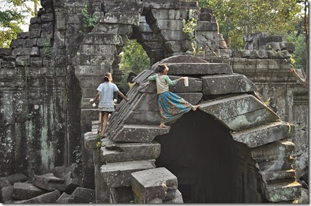 Cambodia Angkor Beng Mealea 131228_0412