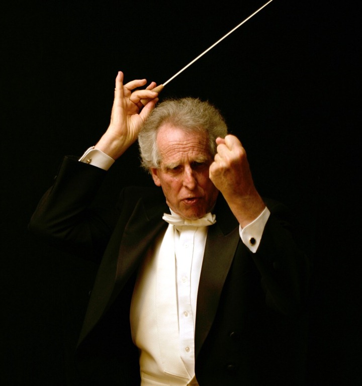 [orchestra-conductor%255B8%255D.jpg]