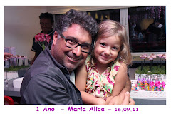 Fotos do evento Maria Alice  (01 ano) - 16.09.11. Foto numero 71 da Social Click Fotografia Digital, do Rio de Janeiro, RJ, que faz fotos divertidas, fotos malucas, fotos com fantasias, fotos na hora, fotografia maluca, fotografia divertida com molduras personalizadas. fotos divertidas malucas foto maluca animadas animado rj rio de janeiro divertida fantasia animada noivas 15 anos fotografas casamento