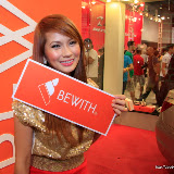manila auto salon 2011 - girls (61).JPG