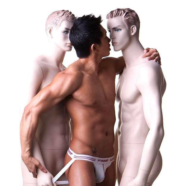 [sexy%2520asian%2520guy%2520with%2520mannequin%255B2%255D.jpg]