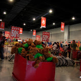 christmas warehouse sale sm mall of asia (37).JPG