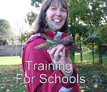 Theses are photos from an Outdoor Classroom workshop run with Bath Forest School at Longvernal Primary School.