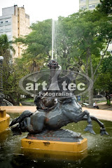 Fotos do evento PRAÇA CEL. PEDRO OSÓRIO. Foto numero 0027. Fotografia (fotografias) da Art Tec Fotografias que faz fotos de casamento, fotos de festas, fotos de eventos sociais, fotos de aniversário, fotos de formatura, fotojornalismo, ensaios fotográficos, fotos de estúdio, book fotográfico e outros serviços fotográficos em Pelotas, RS, e outras cidades do Rio Grande do Sul. fotos casamento de pelotas rs para noivas casamentos rio grande do sul foto fotografia doce festas bolos artisticos doces fondados vestidos madrinha