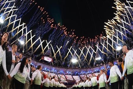 [Quase%252027%2520milh%25C3%25B5es%2520de%2520brit%25C3%25A2nicos%2520assistem%2520abertura%2520das%2520Olimp%25C3%25ADadas%255B3%255D.jpg]