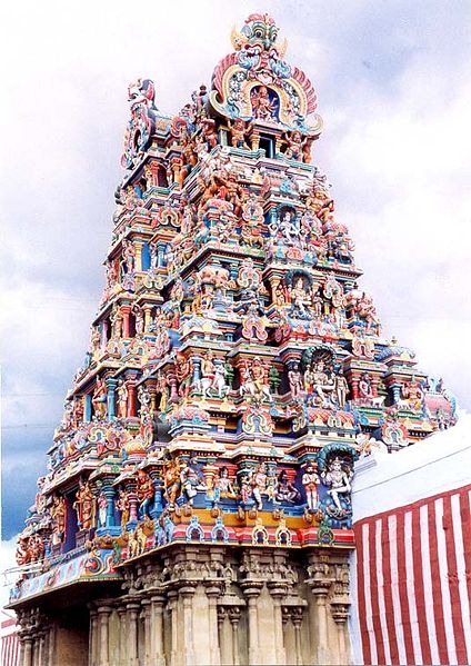 [424px-Gopuram-madurai3.jpg]