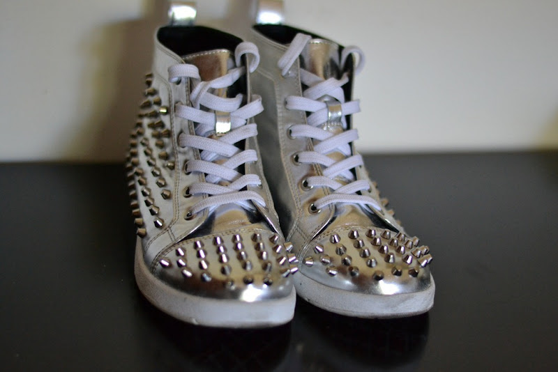C&A, C&A shoes, studded sneakers, sneakers, silver, shoes, C&A studded sneakers, studs,