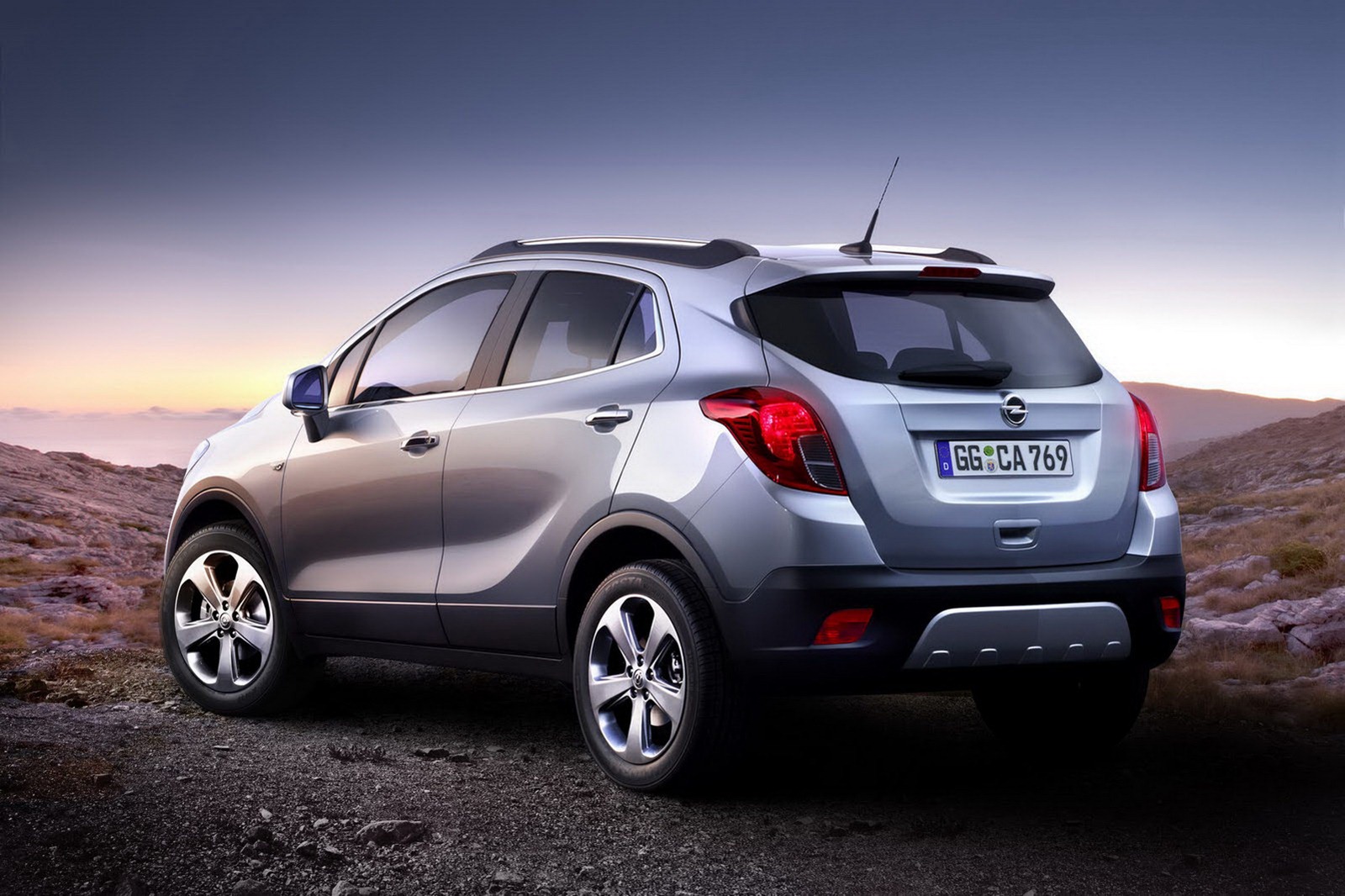 [Зображення: Opel-Vauxhall-Mokka-Crossover-3%25255B2%25255D.jpg]
