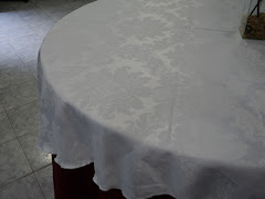 Album (digital) de fotos de Sobre Toalha de Tecidos Especiais da empresa de toalhas e tecidos Tropical Toalhas, que vende tecidos, toalhas, capas de cadeira e guardanapos para festas e eventos; toalha redonda longa, sobretoalhas (sobre-toalhas), toalhas especiais, sobrecapas (sobre-capas), caminho de mesa, capas de almofadas e aventais, nos tecidos cetim podange, gorgurao, shantung (xantungue), voil liso, voile bordado, voal estampado, jacard (jacquard), panama gold, e em estilos matelasse, fanstasminha, princesinha, fraque, em diversos formatos e tamanhos. tecidos para decoração rio de janeiro rj venda festa eventos toalha redonda tecido loja capa cadeira caminho mesa almofada capas cadeiras lojas panamá cetim podange fotos decoracao 15 anos igrejas