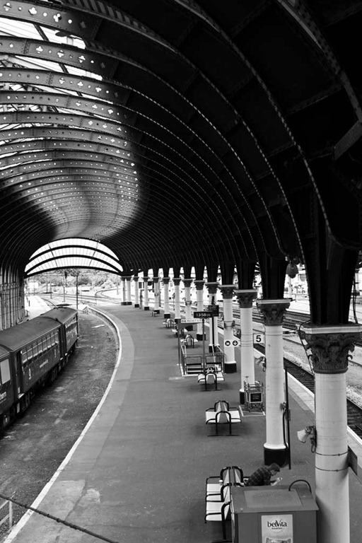 [York-Train-Station-7%255B4%255D.jpg]