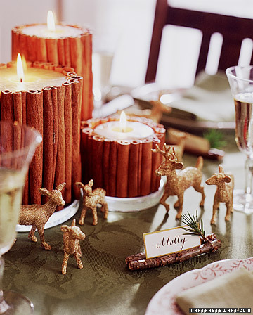 A little sparkle transforms inexpensive toys into shimmering decorations for the dining table. A little sparkle transforms inexpensive toys into shimmering decorations for the dining table.