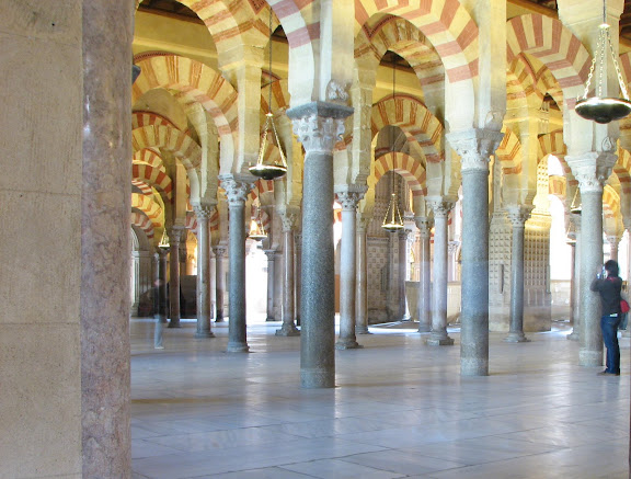 Córdoba - The old Mosque has been left intact but converted into a cathedral. This place reminded me of the hall in which the Fellowship ran from the Balrog in The Fellowship of the Ring.