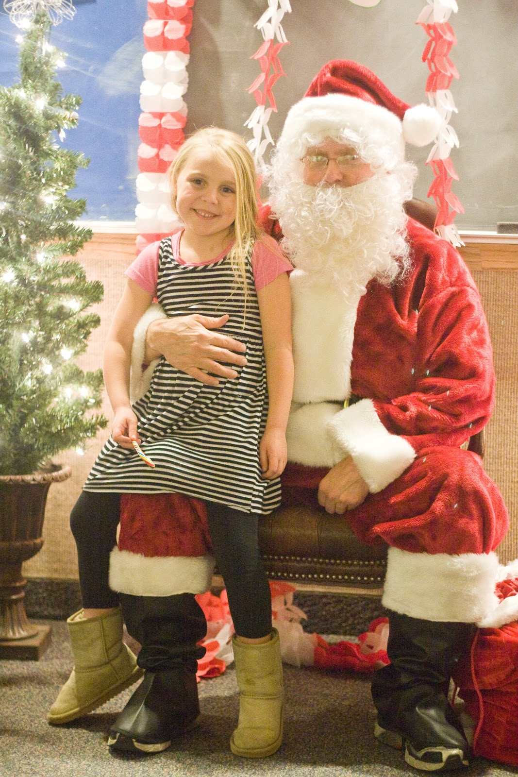 [12.8.12%2520sophie%2520santa%255B3%255D.jpg]