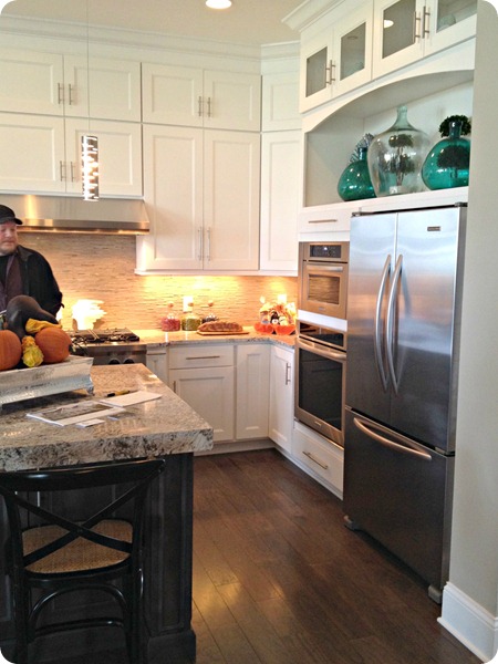white kitchen white kitchen