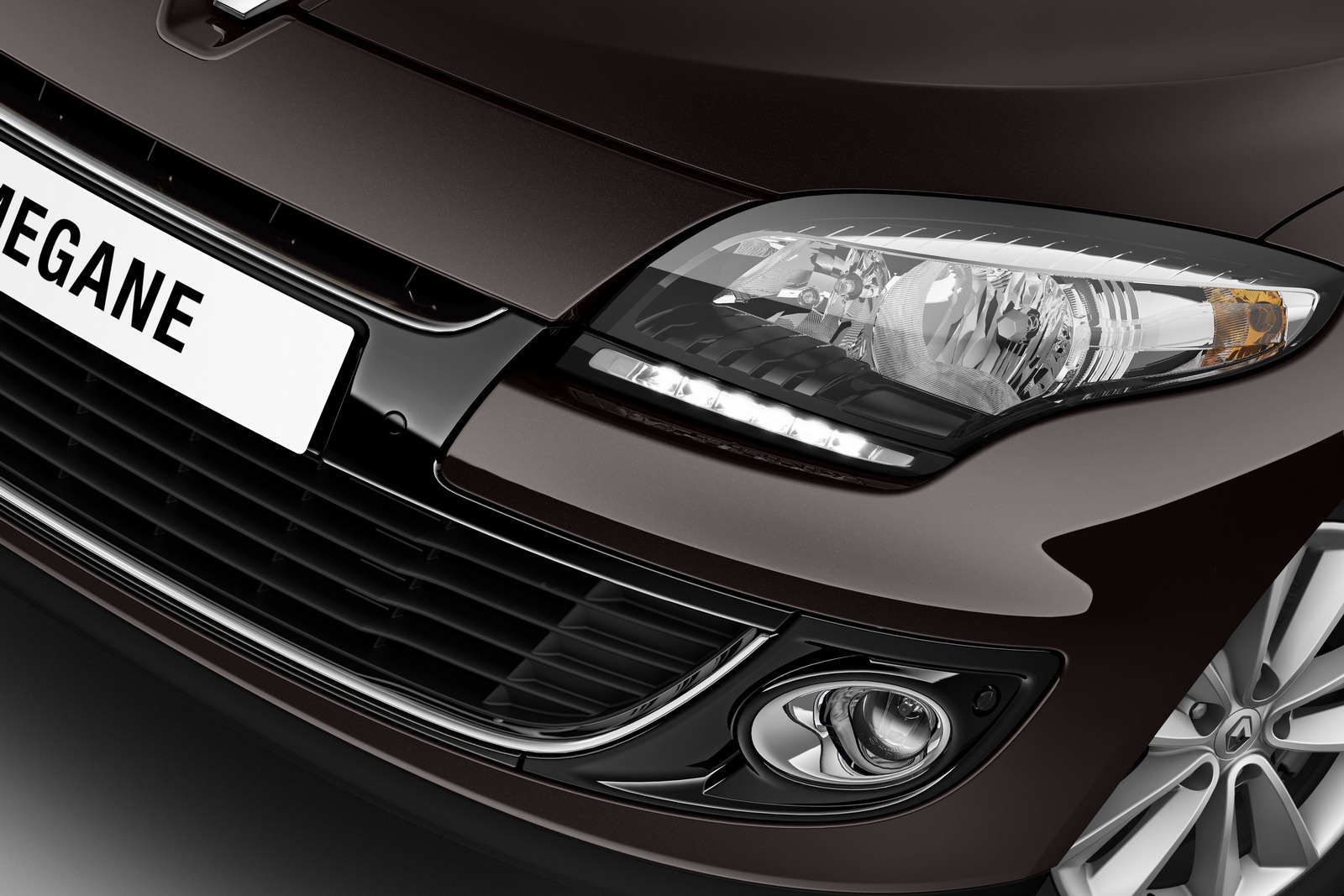 Renault-Megane-5[3].jpg