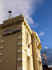 This is the place to get your cert for going to the top of the steepest street. Too bad that it is close on the weekend. @#%^!