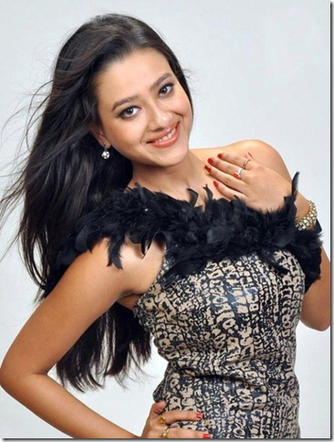 Madalasa Sharma New Hot Photo Shoot Pics