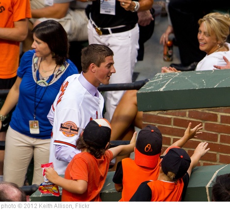 'Kevin Gausman' photo (c) 2012, Keith Allison - license: http://creativecommons.org/licenses/by-sa/2.0/