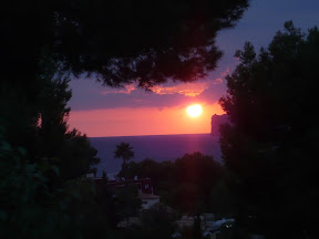 Sunset above the sea seen from the Veranda of the apartment to rent in Costa de la Calma.